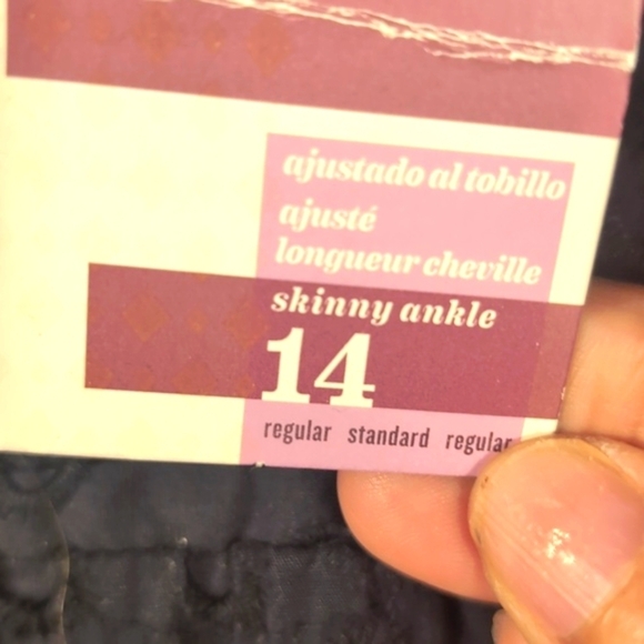 Old Navy Diva Navy eyelet Pants Size 14 New with tags - Picture 6 of 16